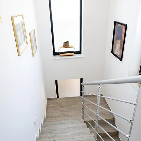 Marko Villa *